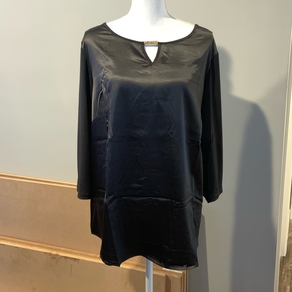 NWOT Susan Graver liquid knit top w/keyhol… - Picture 2 of 4
